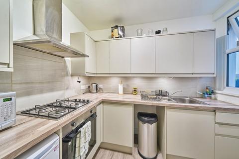 1 bedroom flat to rent, Kingswood Road