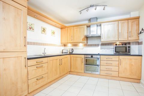 2 bedroom apartment to rent, Milford House, Pembroke Road, Woking, GU22