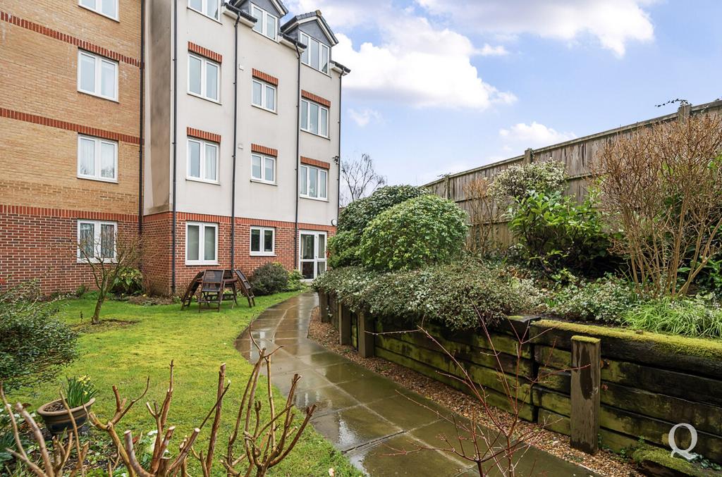 F06b16a6-e0c5-466...