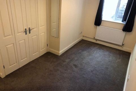 2 bedroom flat to rent, High Street, Henfield