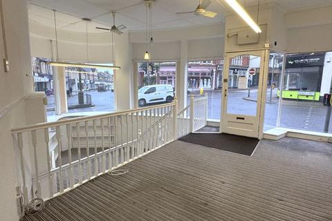 Retail property (out of town) to rent, Paignton TQ3