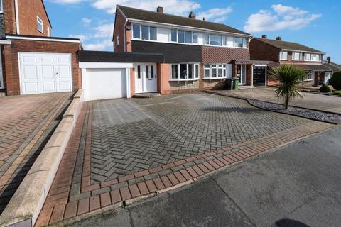 3 bedroom semi-detached house for sale, Ragees Road, Kingswinford