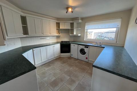 2 bedroom flat to rent, Oxgangs Place, Oxgangs, Edinburgh, EH13