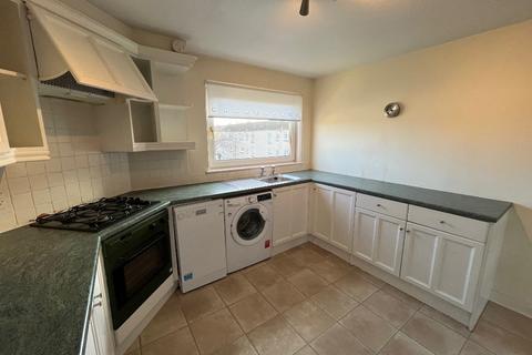 2 bedroom flat to rent, Oxgangs Place, Oxgangs, Edinburgh, EH13