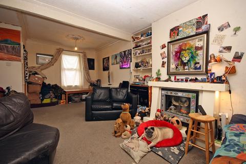 2 bedroom end of terrace house for sale, William Street, Holyhead, Isle of Anglesey, LL65