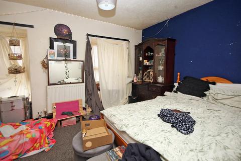 2 bedroom end of terrace house for sale, William Street, Holyhead, Isle of Anglesey, LL65