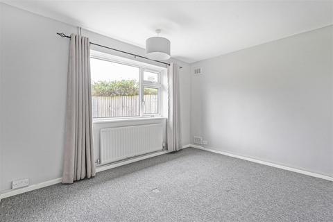 2 Cambridge Road, Fulbourn, Cambridge, CB21 5HQ