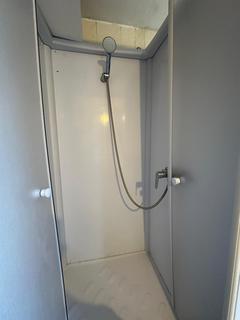 Studio to rent, Bryantwood Road, London N7
