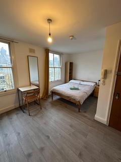 Studio to rent, Bryantwood Road, London N7