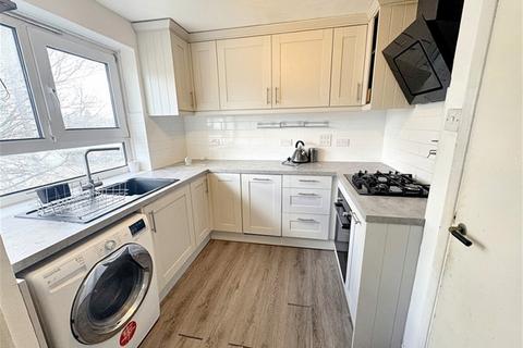 2 bedroom flat to rent, Bisson Road, Stratford