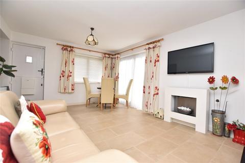 3 bedroom end of terrace house for sale, Fairfax Close, Leeds, West Yorkshire