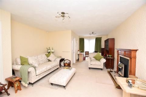 3 bedroom end of terrace house for sale, Fairfax Close, Leeds, West Yorkshire