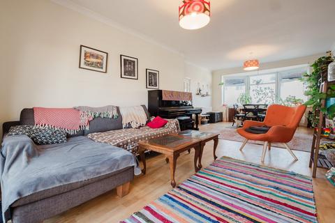 22 Avondale Road, Stretford, Manchester, M32 0GB