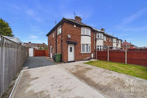 3 bedroom end of terrace house to rent, Middleton Road, York YO24