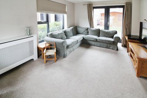 3 bedroom semi-detached house for sale, Manor House View, Castleford WF10