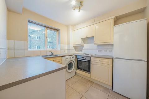 2 bedroom apartment to rent, Nottage Crescent, Essex CM7