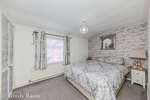 122 Black Road, Macclesfield, SK11 7BZ
