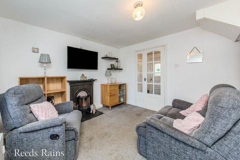 122 Black Road, Macclesfield, SK11 7BZ