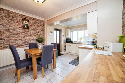 3 bedroom semi-detached house for sale, Lindleys Lane, Nottingham NG17