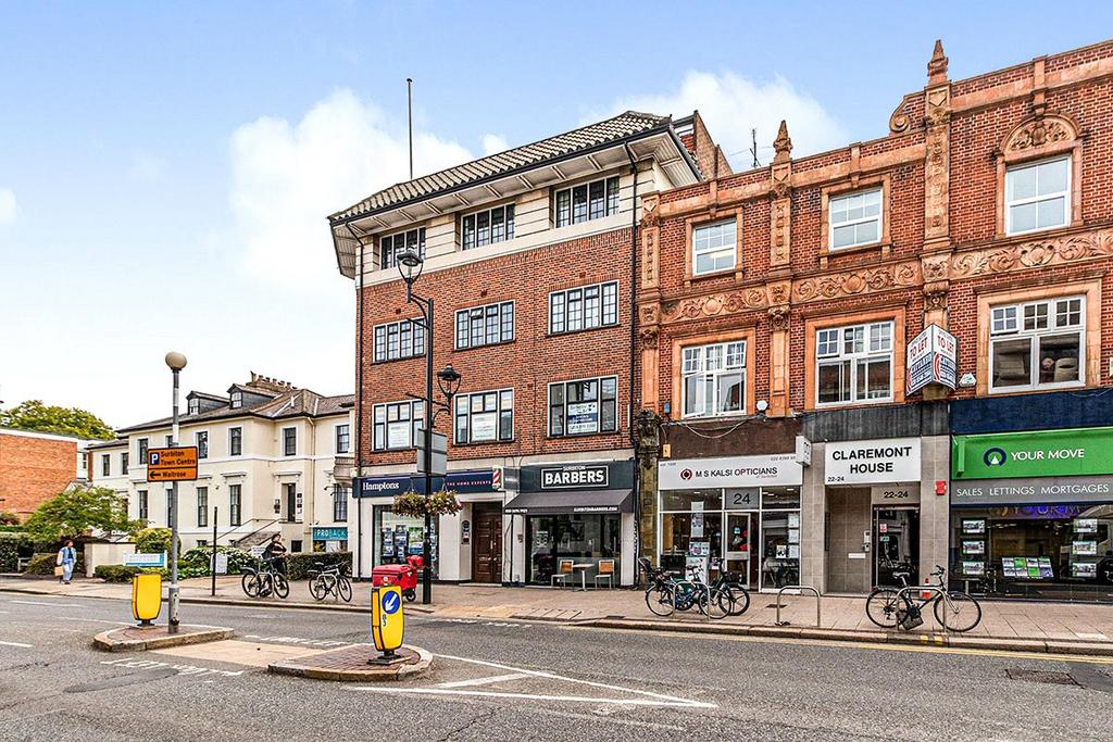 Kt6 Postcode Claremont Road, Surbiton KT6 1 bed flat - £1,500 pcm (£346 pw)