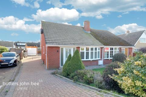 2 bedroom semi-detached bungalow for sale, Earls Road, Crewe