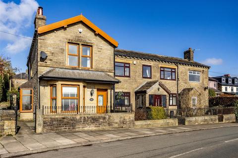 3 bedroom semi-detached house for sale, Newlands Road, Halifax HX2