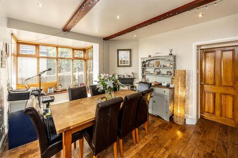3 bedroom semi-detached house for sale, Newlands Road, Halifax HX2