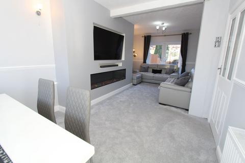 3 bedroom end of terrace house for sale, Yew Tree Road, Dudley DY2