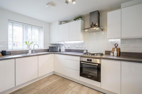 6 Gittins Park, Wombourne, Wolverhampton, WV5 0NR