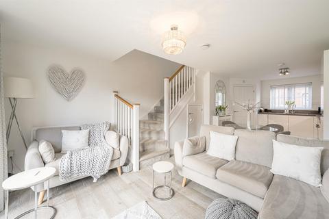 6 Gittins Park, Wombourne, Wolverhampton, WV5 0NR