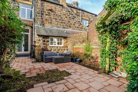 4 bedroom terraced house for sale, Grange Avenue, Harrogate, HG1