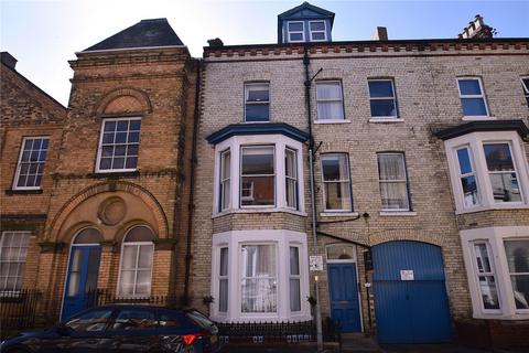 3 bedroom apartment for sale, Belle Vue Parade, Scarborough, North Yorkshire, YO11
