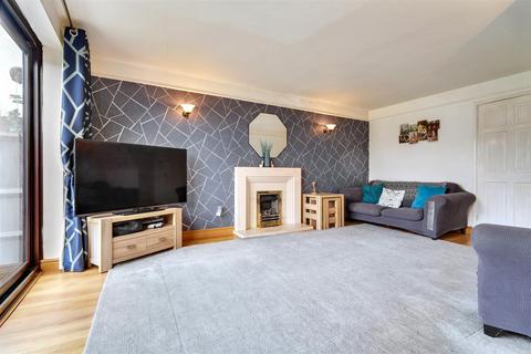 4 bedroom detached house for sale, Roehampton Drive, Trowell, Nottingham