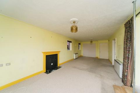 2 bedroom retirement property for sale, St Leonards Road, Eastbourne BN21