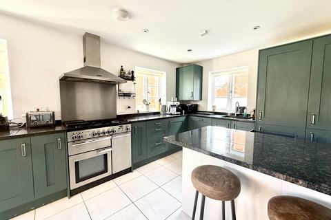 4 bedroom detached house for sale, Minster View, Alderminster CV37