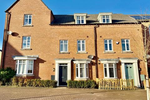 4 bedroom terraced house for sale, Olympic Way, Hinckley, LE10