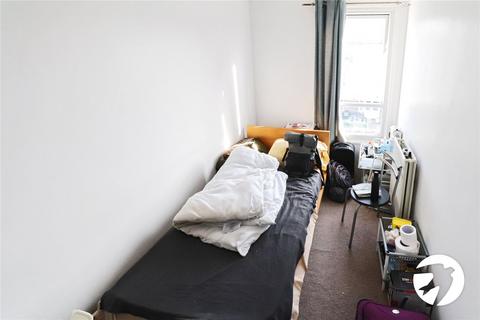 117 Holstein Way, Erith, DA18 4DH