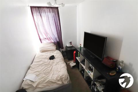 117 Holstein Way, Erith, DA18 4DH