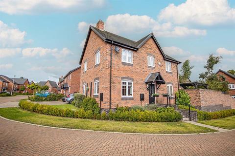 4 bedroom detached house for sale, Campion Way, Uttoxeter ST14