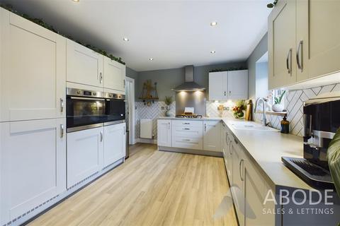 15 Campion Way, Uttoxeter, ST14 7TB