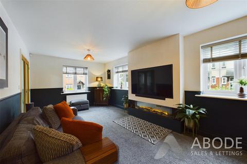 15 Campion Way, Uttoxeter, ST14 7TB