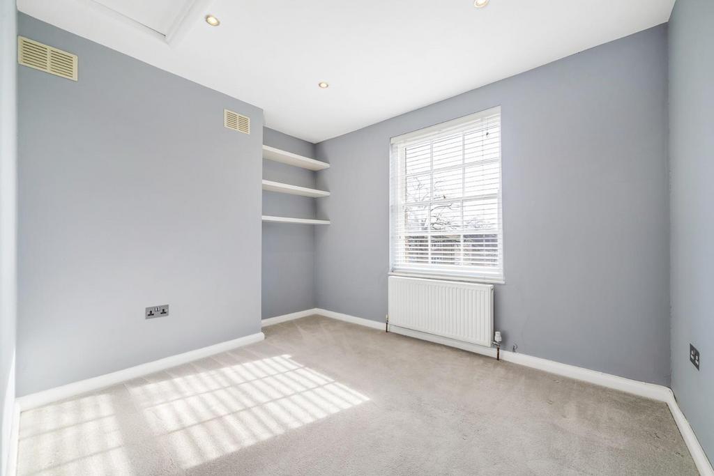 Bedroom 3.jpg