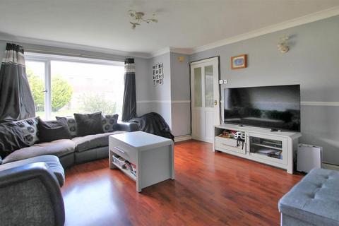 3 bedroom end of terrace house for sale, Pennine Walk, Fareham PO14