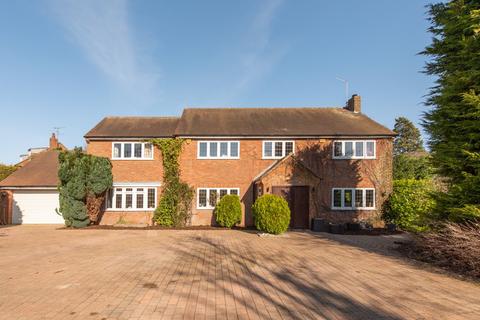 4 bedroom detached house for sale, Manor Farm Close, Stone, Aylesbury, Buckinghamshire, HP17