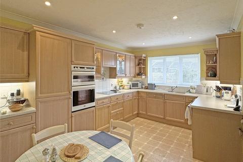 2 bedroom bungalow for sale, Petworth, West Sussex