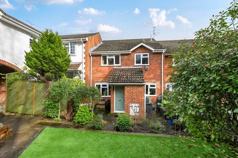 2 bedroom terraced house for sale, Arthur Close, Bagshot, Surrey, GU19