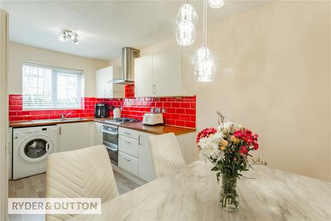 4 bedroom semi-detached house for sale, Broomes Park, Chadderton, Oldham, OL9