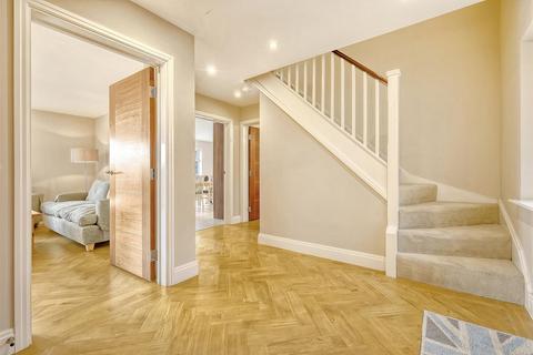 74 Bell Hill Close, Billericay, CM12 9QJ