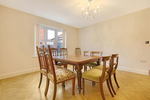 74 Bell Hill Close, Billericay, CM12 9QJ