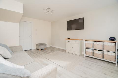 3 bedroom semi-detached house for sale, Messor Gardens, Leighton Buzzard, LU7